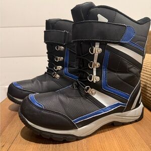 Totes Black and Blue Kids Snow Boots
